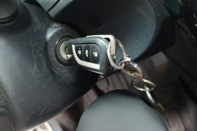 Used Toyota Corolla 2017 Revised Version 1.2T Manual GL-i Vehicle Key