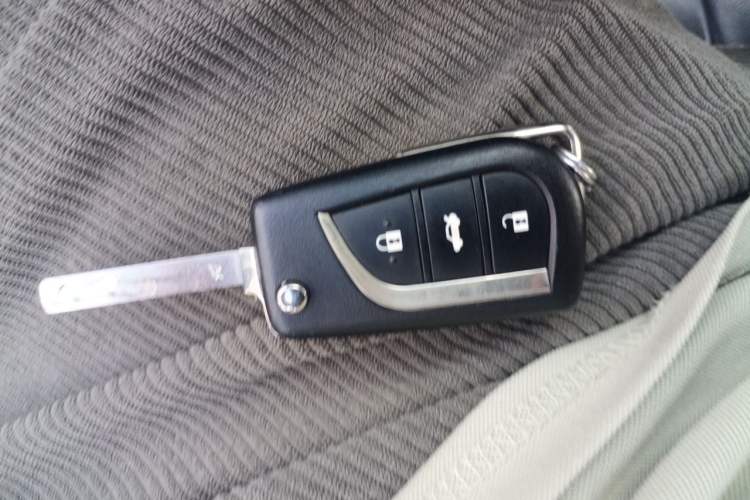Used Toyota Corolla 2017 1.2T CVT GL Vehicle Key