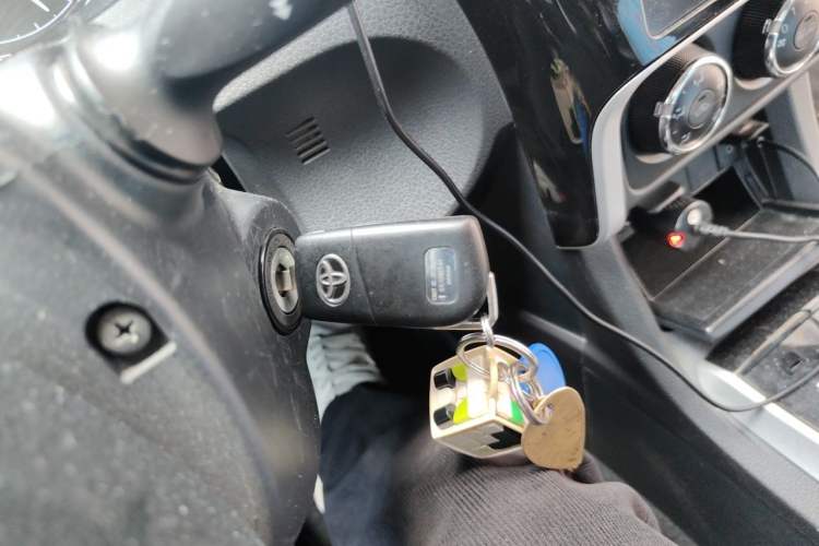 Used Toyota Corolla 2017 Revised Version 1.2T S-CVT GL-i Vehicle Key