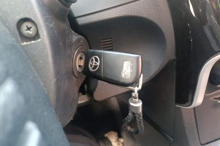 Used Toyota Corolla 2017 Revised Version 1.2T S-CVT GL Vehicle Key