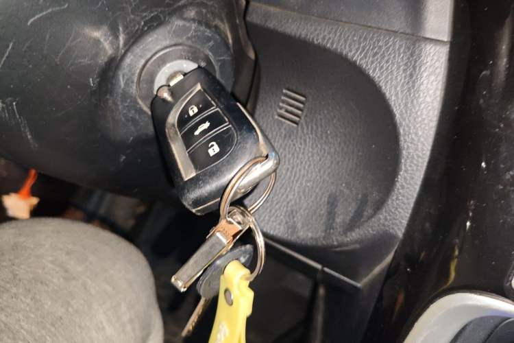 Used Toyota Corolla 2017 Revised Version 1.2T S-CVT GL Vehicle Key