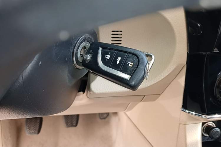 Used Toyota Corolla 2017 1.2T Manual GL Vehicle Key