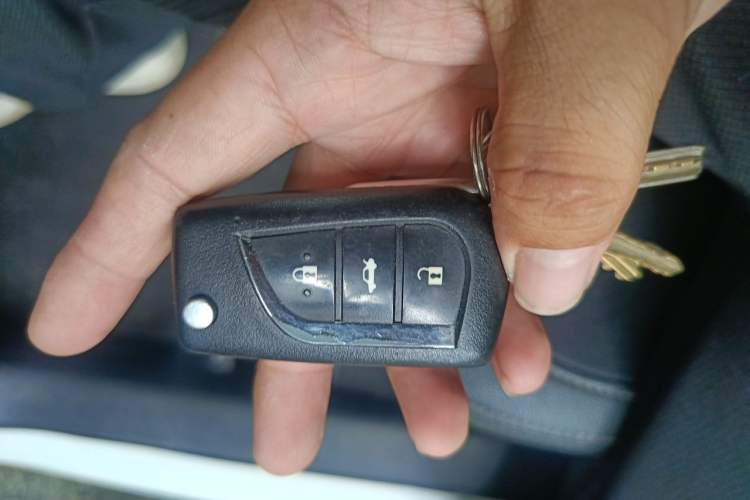 Used Toyota Corolla 2017 1.2T CVT GL Vehicle Key
