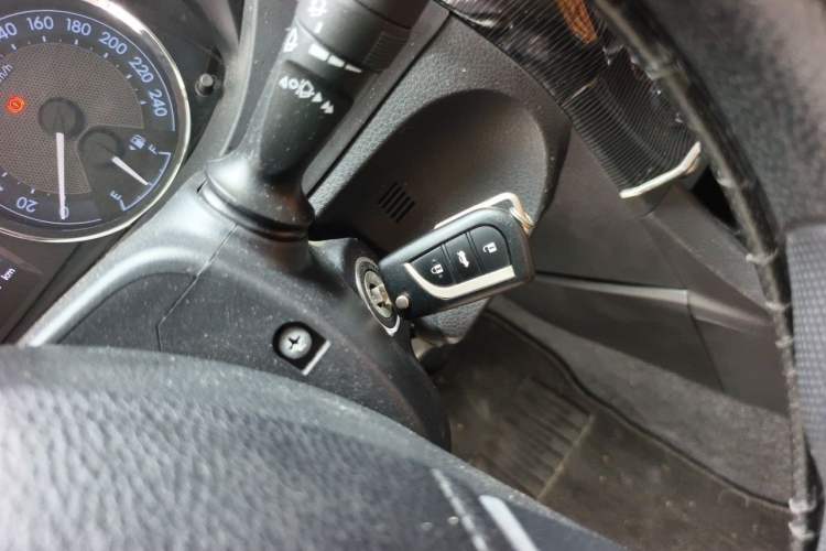 Used Toyota Corolla 2017 1.2T CVT GL-i Vehicle Key