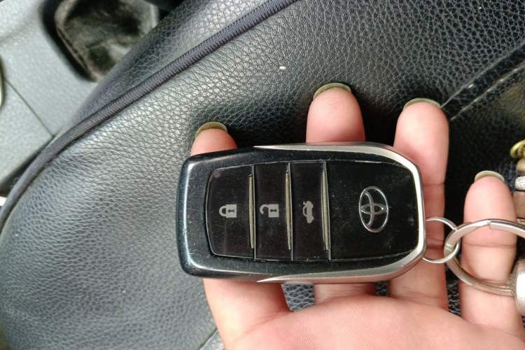 Used Toyota Corolla 2017 1.2T CVT GL Vehicle Key
