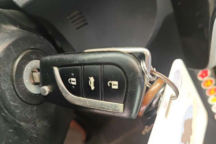 Used Toyota Corolla 2017 Revised Version 1.2T S-CVT GL Vehicle Key