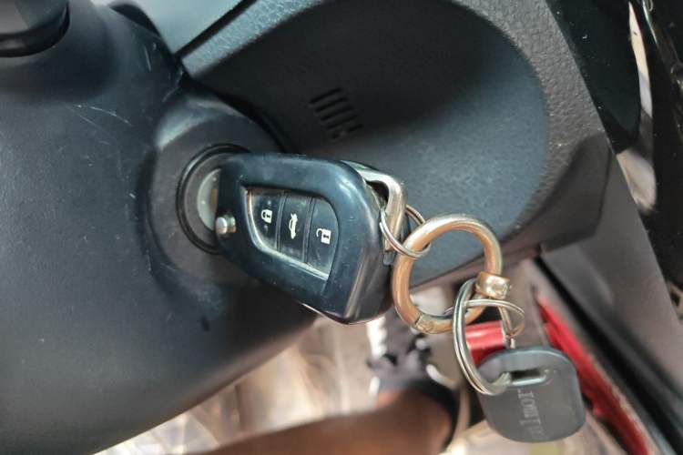 Used Toyota Corolla 2017 Revised Version 1.2T S-CVT GL-i Vehicle Key
