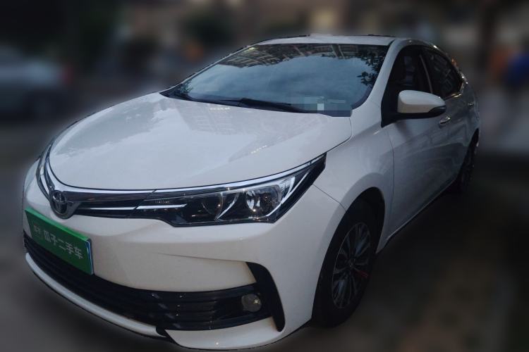 Used Toyota Corolla 2017 Revised Version 1.2T S-CVT GL Guazi used car, China used car export, Used car for sale, Used cars, Cheapest cars for sale
