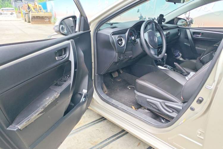 Used Toyota Corolla 2017 Revised Version 1.2T S-CVT GL Driver Seat
