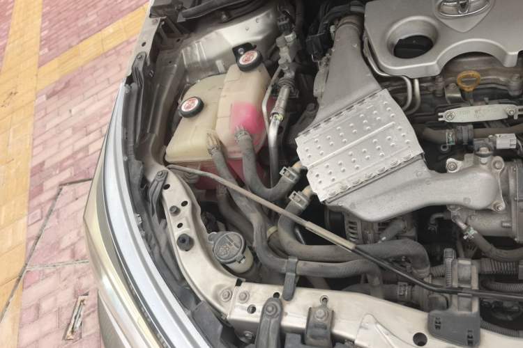 Used Toyota Corolla 2017 Revised Version 1.2T S-CVT GL-i Engine Bay Right