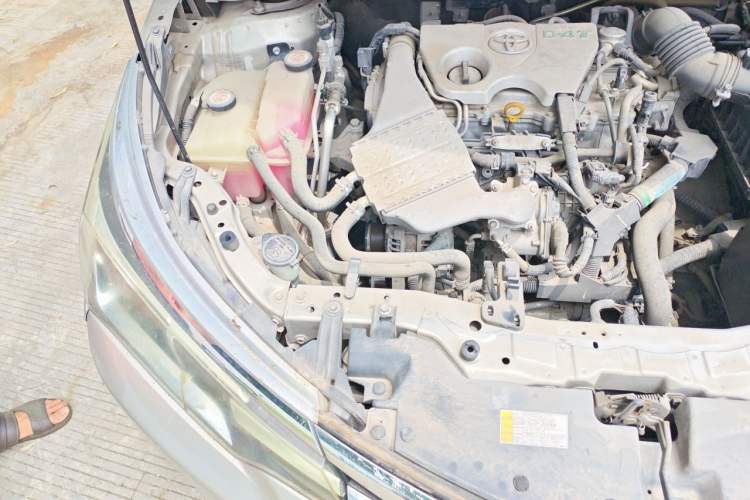 Used Toyota Corolla 2017 Revised Version 1.2T S-CVT GL Engine Bay Right