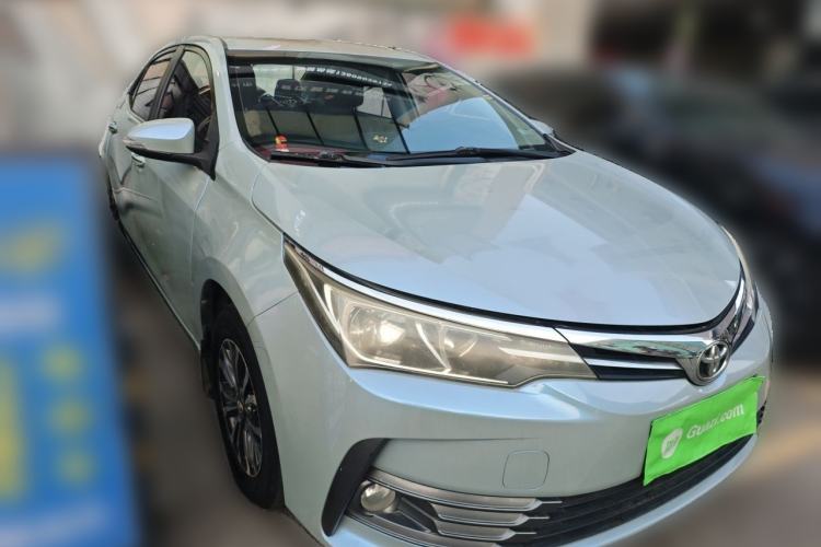 Used Toyota Corolla 2017 Revised Version 1.2T S-CVT GL Front Right 45 Deg