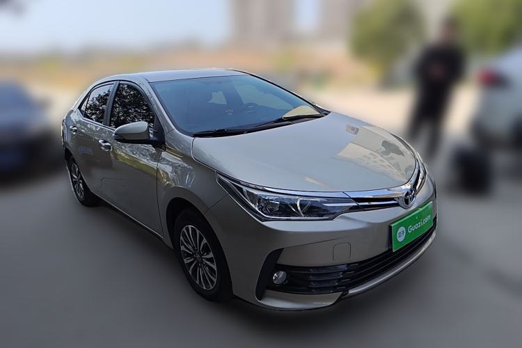 Used Toyota Corolla 2017 Revised Version 1.2T S-CVT GL Front Right 45 Deg