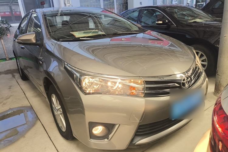 Used Toyota Corolla 2017 Revised Version 1.6L S-CVT GL Front Right 45 Deg