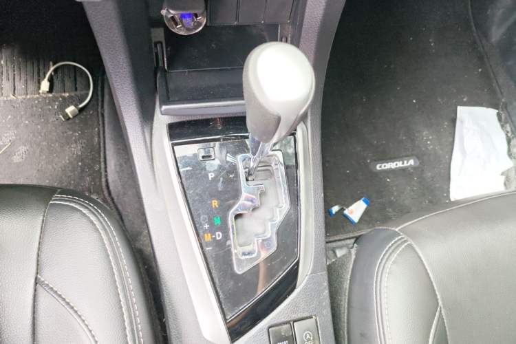 Used Toyota Corolla 2017 Revised Version 1.2T S-CVT GL Gear Lever