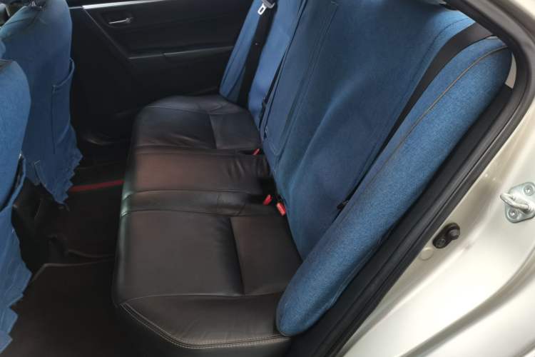 Used Toyota Corolla 2017 Revised Dual-Engine 1.8L E-CVT Elite Edition Left Rear Seat