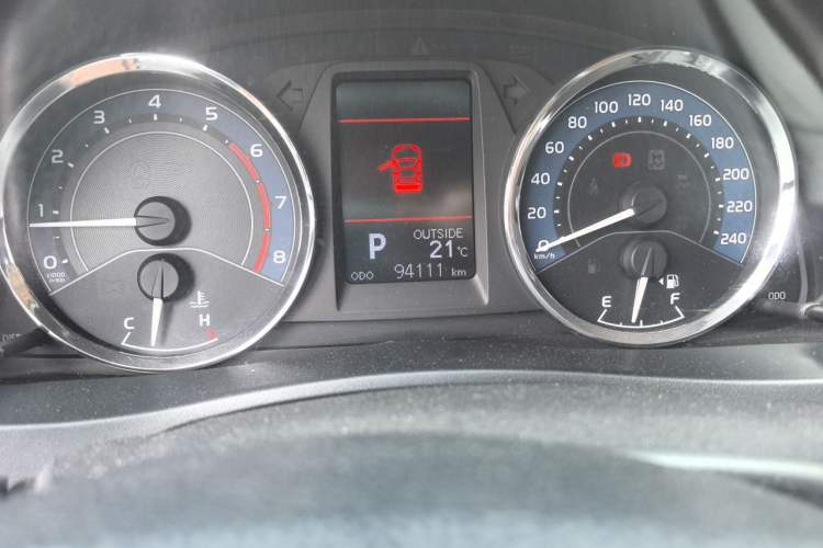 Used Toyota Corolla 2017 Revised Version 1.2T S-CVT GL-i Odometer Close Up