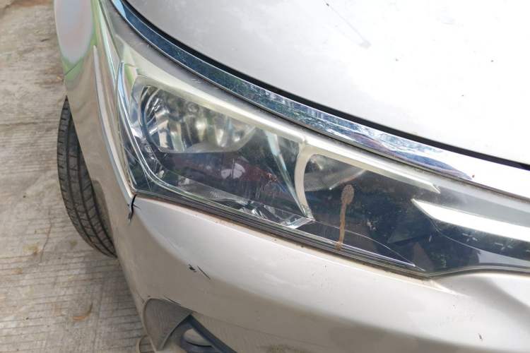 Used Toyota Corolla 2017 Revised Version 1.2T S-CVT GL Right Front Headlight
