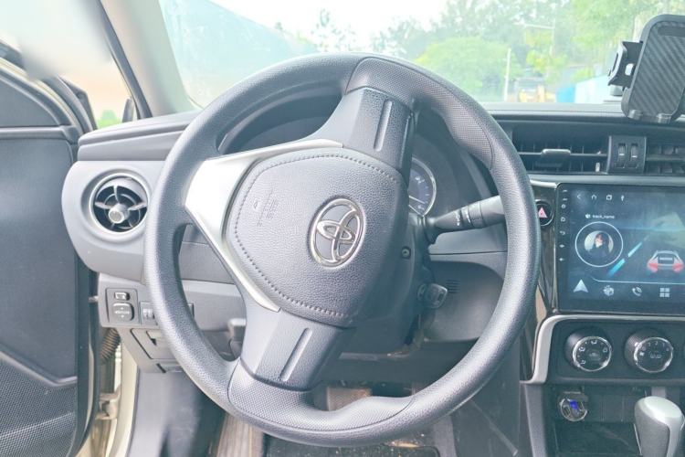Used Toyota Corolla 2017 Revised Version 1.2T S-CVT GL Steering Wheel