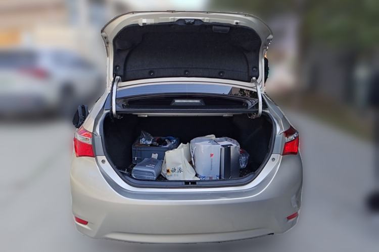 Used Toyota Corolla 2017 Revised Version 1.2T S-CVT GL Trunk
