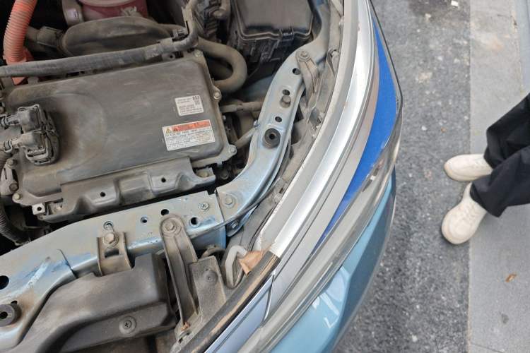 Used Toyota Corolla 2018 Dual-Engine 1.8L E-CVT Smart Edition Engine Bay Left
