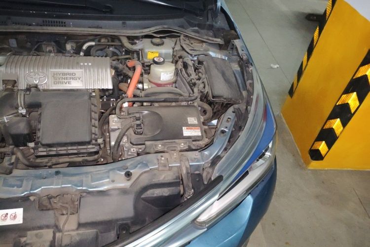 Used Toyota Corolla 2018 Dual-Engine 1.8L E-CVT Smart Edition Engine Bay Left