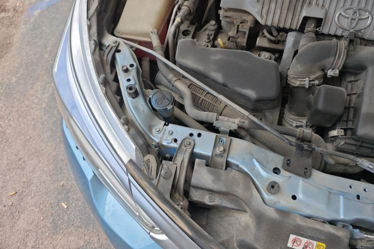 Used Toyota Corolla 2018 Dual-Engine 1.8L E-CVT Smart Edition Engine Bay Right