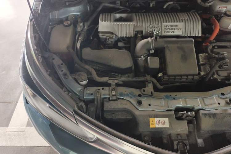 Used Toyota Corolla 2018 Dual-Engine 1.8L E-CVT Smart Edition Engine Bay Right