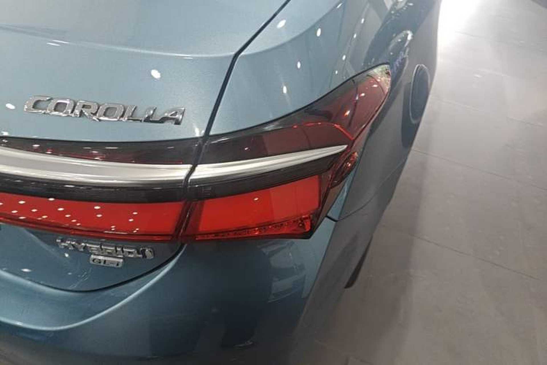 Used Toyota Corolla 2018 Dual-Engine 1.8L E-CVT Smart Edition Exterior 3