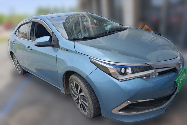 Used Toyota Corolla 2018 Dual-Engine 1.8L E-CVT Smart Edition Front Right 45 Deg