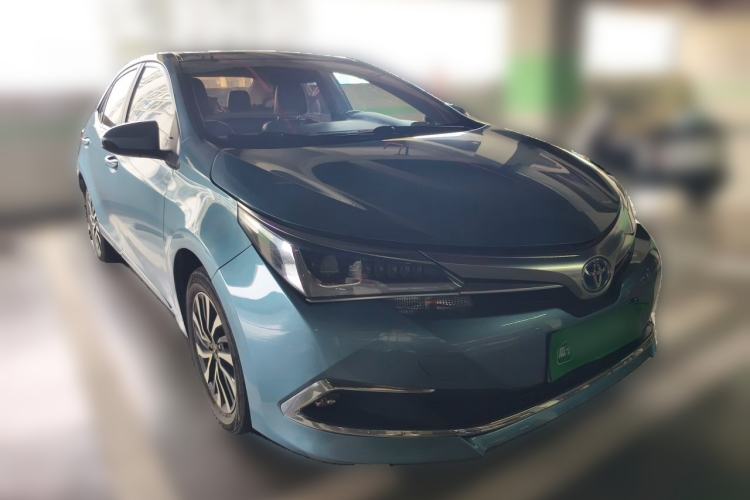 Used Toyota Corolla 2018 Dual-Engine 1.8L E-CVT Smart Edition Front Right 45 Deg