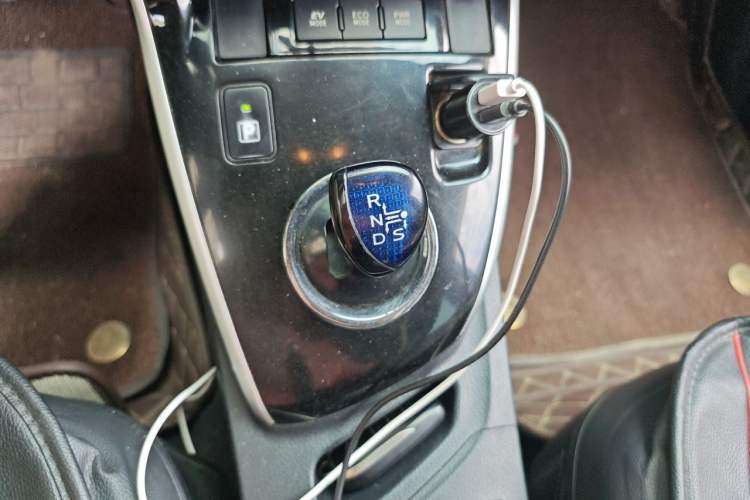 Used Toyota Corolla 2018 Dual-Engine 1.8L E-CVT Smart Edition Gear Lever