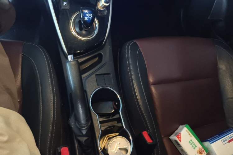 Used Toyota Corolla 2018 Dual-Engine 1.8L E-CVT Smart Edition Gear Lever