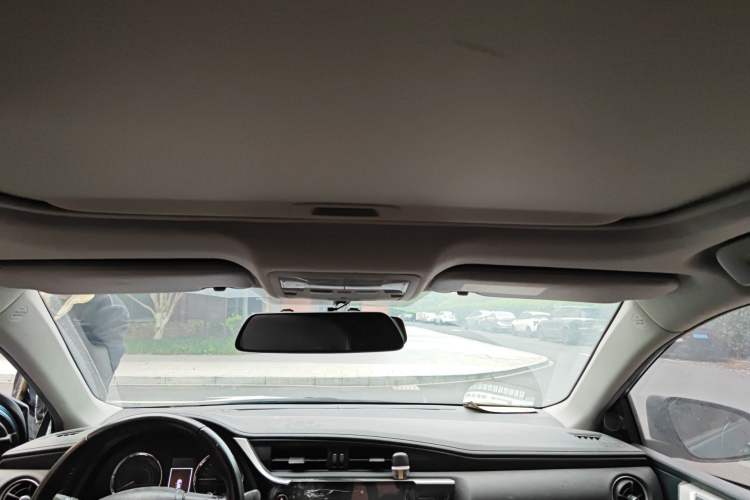 Used Toyota Corolla 2018 Dual-Engine 1.8L E-CVT Smart Edition Headliner