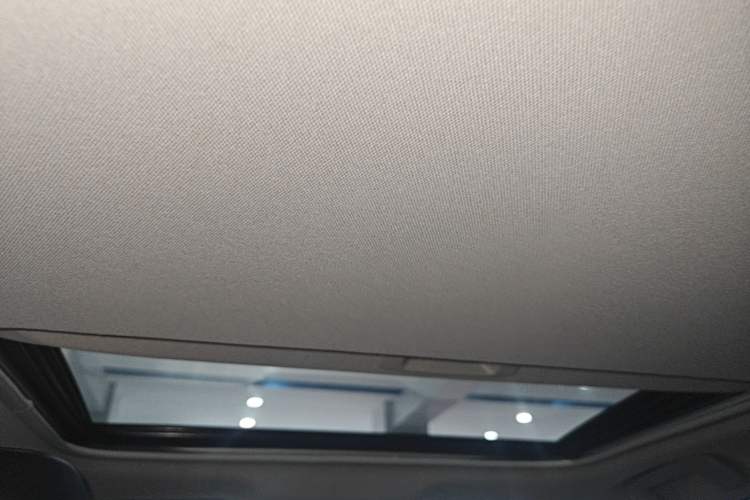 Used Toyota Corolla 2018 Dual-Engine 1.8L E-CVT Smart Edition Headliner