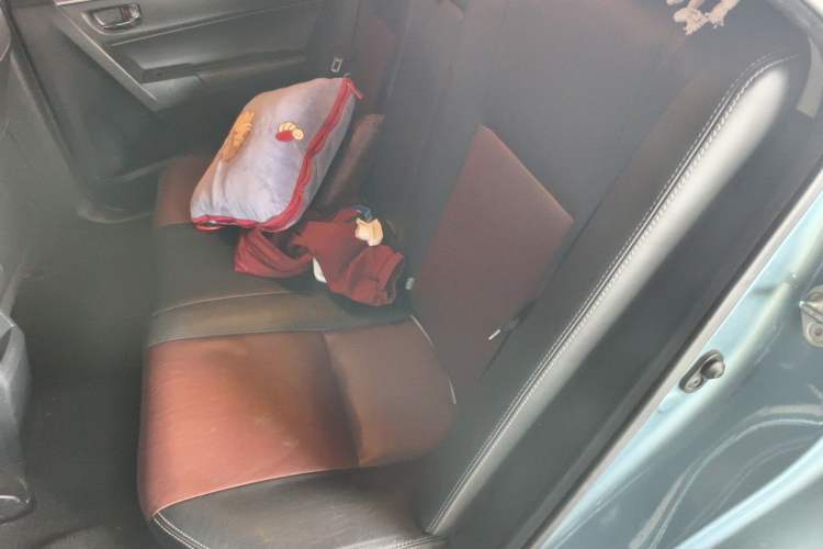 Used Toyota Corolla 2018 Dual-Engine 1.8L E-CVT Smart Edition Left Rear Seat