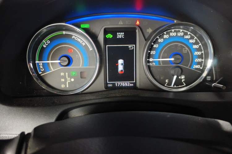 Used Toyota Corolla 2018 Dual-Engine 1.8L E-CVT Smart Edition Odometer Close Up