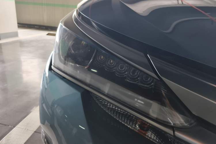 Used Toyota Corolla 2018 Dual-Engine 1.8L E-CVT Smart Edition Right Front Headlight