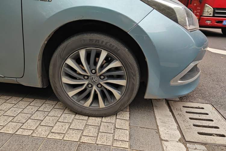 Used Toyota Corolla 2018 Dual-Engine 1.8L E-CVT Smart Edition Right Front Wheel Hub