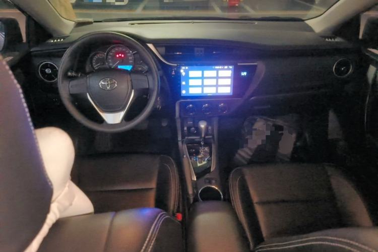 Used Toyota Corolla 2018 1.2T S-CVT GL Smart Enjoyment Version Center Console