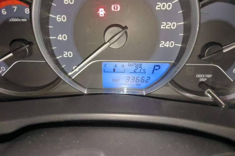 Used Toyota Corolla 2018 1.2T S-CVT GL Smart Enjoyment Version Odometer Close Up