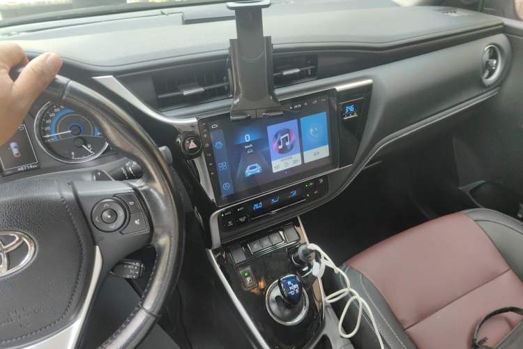 Used Toyota Corolla 2018 Dual-Engine 1.8L E-CVT Smart Edition Audio And AC Panel