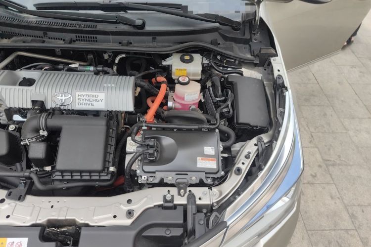 Used Toyota Corolla 2018 Dual-Engine 1.8L E-CVT Smart Edition Engine Bay Left