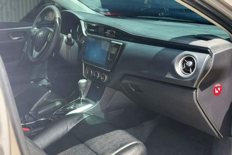Used Toyota Corolla 2018 1.2T S-CVT GL Smart Enjoyment Version Interior 4