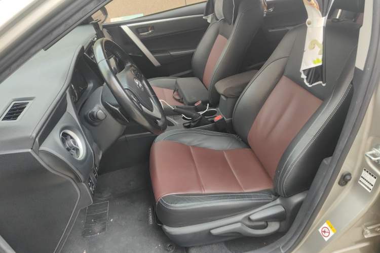 Used Toyota Corolla 2018 Dual-Engine 1.8L E-CVT Smart Edition Left Front Seat