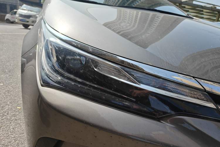 Used Toyota Corolla 2018 1.2T S-CVT GL-i Zhihui Edition Right Front Headlight