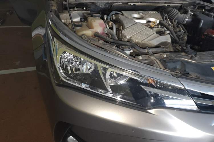 Used Toyota Corolla 2018 1.2T S-CVT GL Smart Enjoyment Version Right Front Headlight