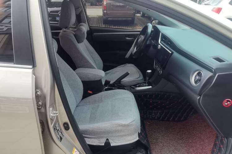 Used Toyota Corolla 2018 1.2T S-CVT GL-i Zhihui Edition Right Front Seat