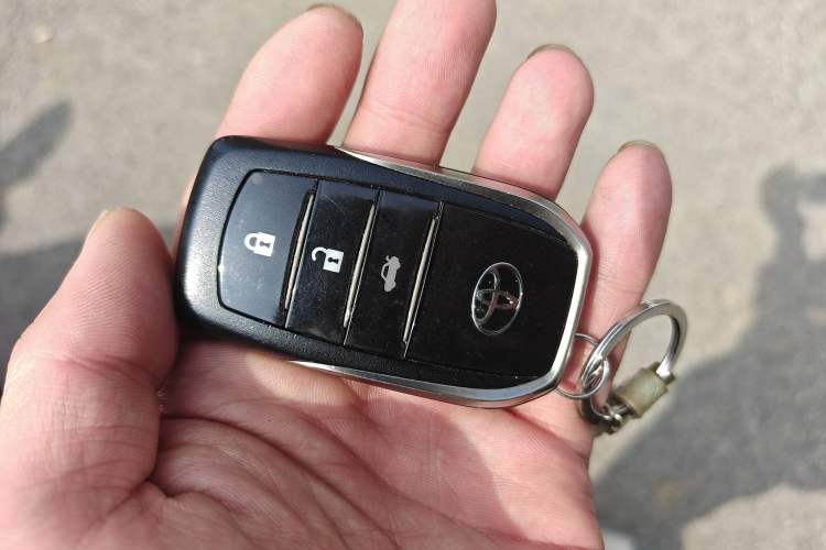 Used Toyota Corolla 2018 1.2T S-CVT GL-i Zhihui Edition Vehicle Key