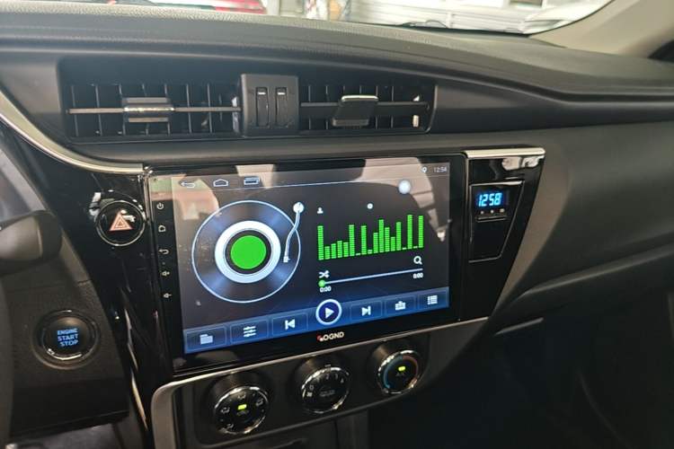 Used Toyota Corolla 2018 1.2T S-CVT GL Smart Enjoyment Version Audio And AC Panel